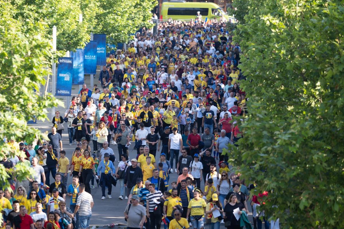 Mii de copii au „invadat” Arena Națională! Jucătorii au rămas WOW: „Nu mă aşteptam la aşa ceva”