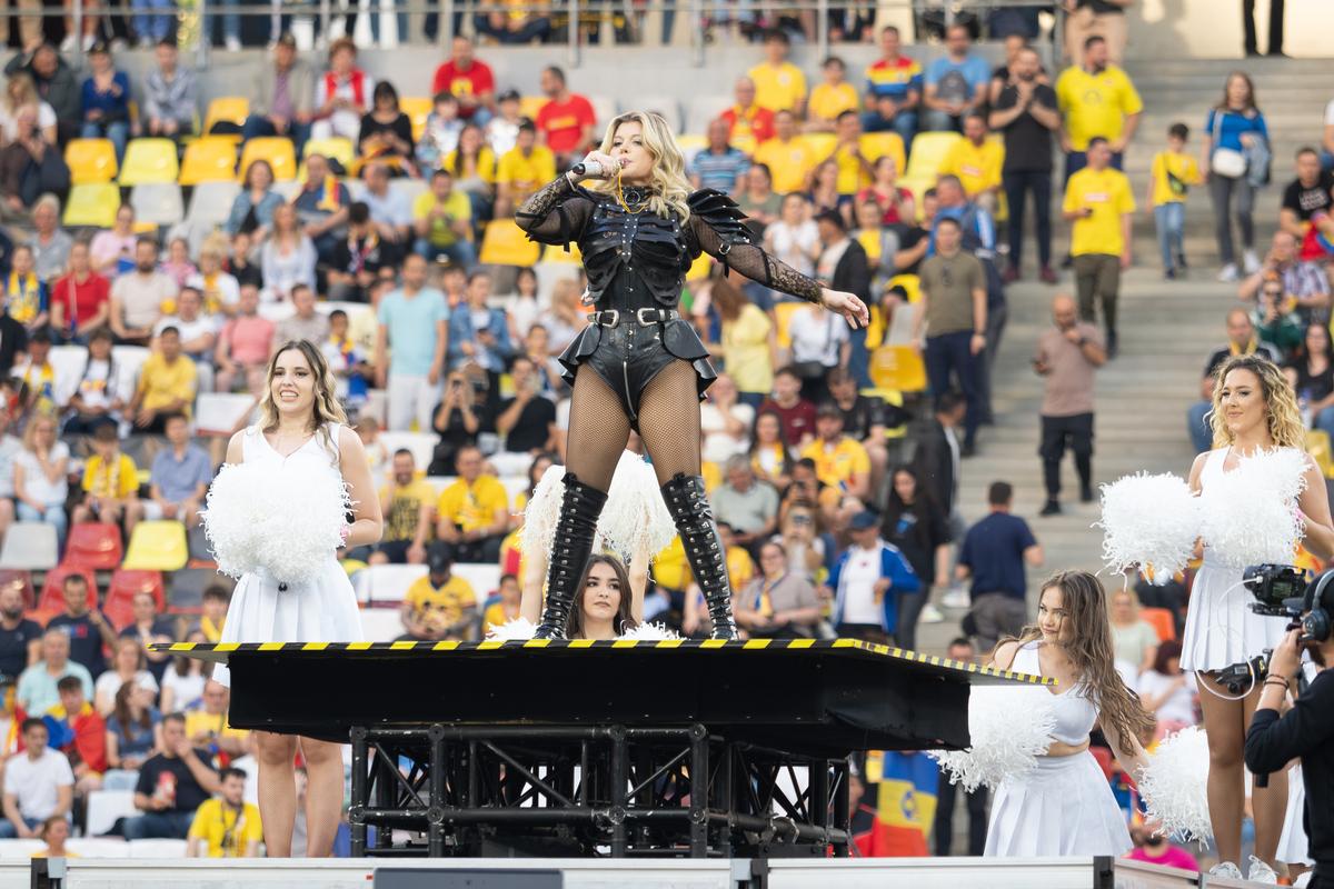 Loredana Groza, show de excepție pe Arena Națională! Apariție electizantă pe motocicletă și spectacol de zile mari