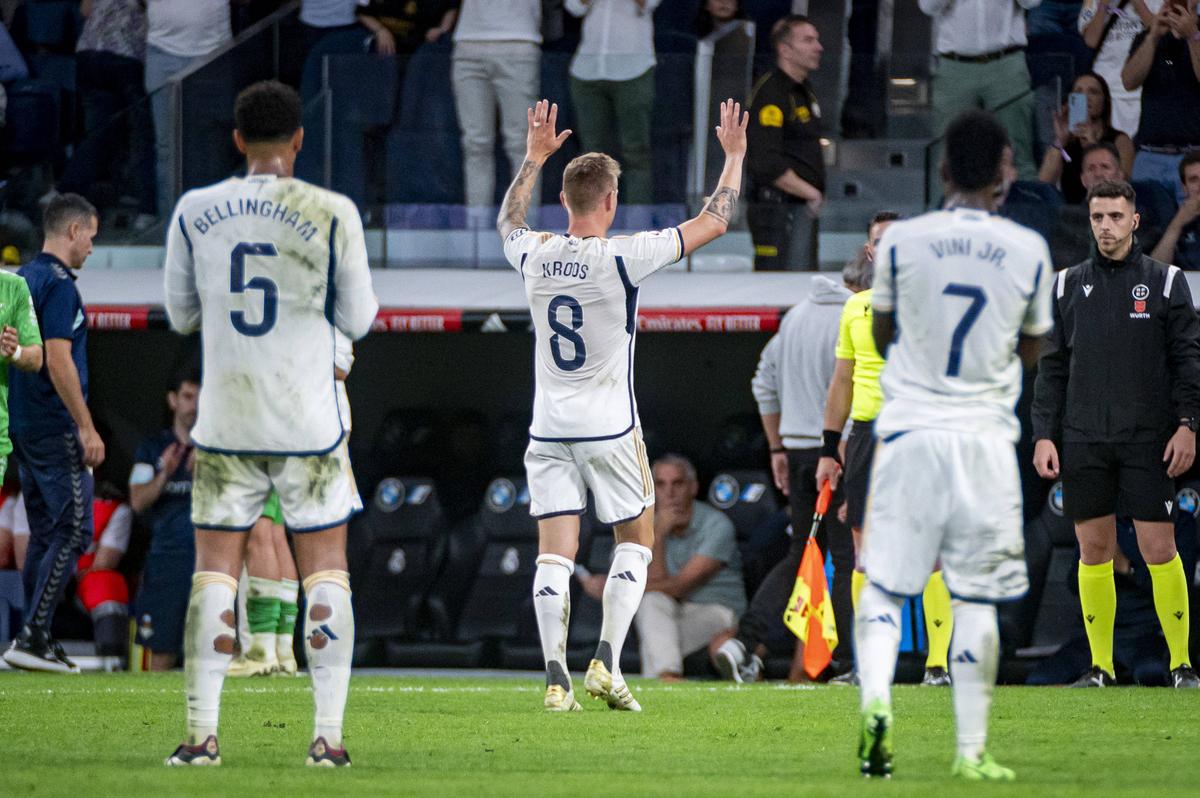 „Lacrimile copiilor mei m-au omorât!”. Toni Kroos a fost copleșit de emoții la ultimul său meci jucat în tricoul lui Real Madrid pe „Santiago Bernabeu”