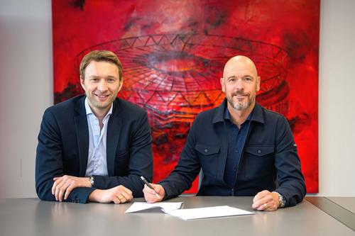 Erik ten Hag, noul antrenor al lui Bayer Leverkusen, și directorul sportiv Simon Rolfes. Foto: X.com