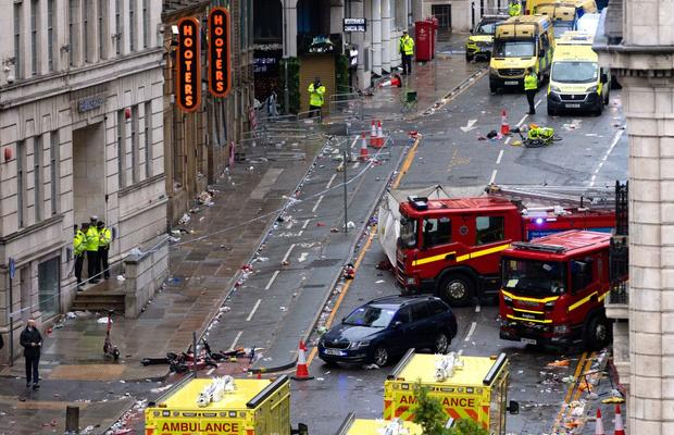 Scene de groază la Liverpool: a intrat cu mașina în mulțimea de suporteri, la parada de titlu! Ultimele informații