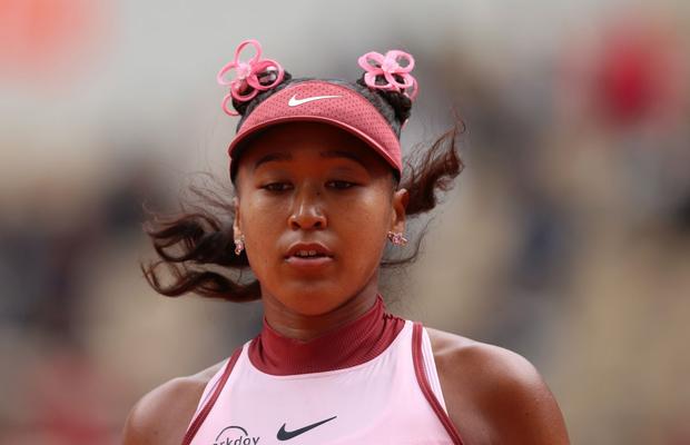 Naomi Osaka, gest nemaivăzut în timpul confruntării cu Paula Badosa de la Roland Garros » Schimbare de look pentru japoneza ce a purtat un costum special