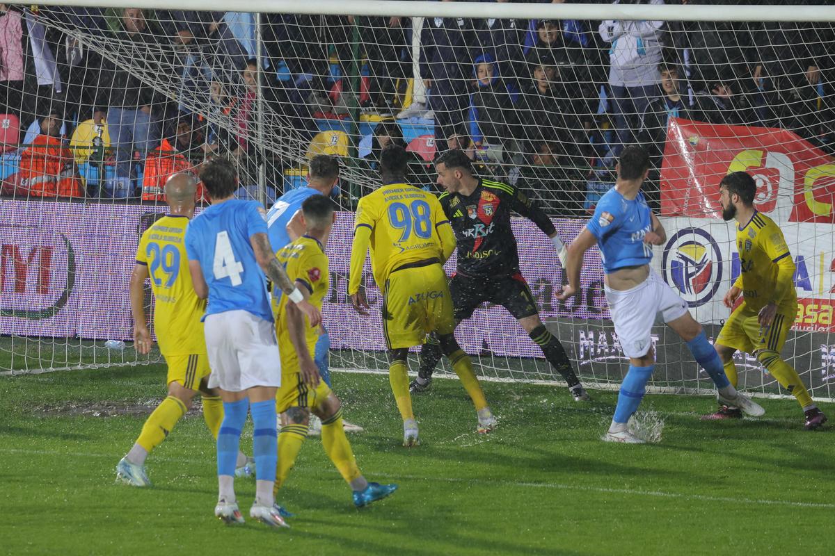 Ioan Andone îi prevede un viitor de vis lui Cristi Chivu: „Atât mai stă în Italia!”