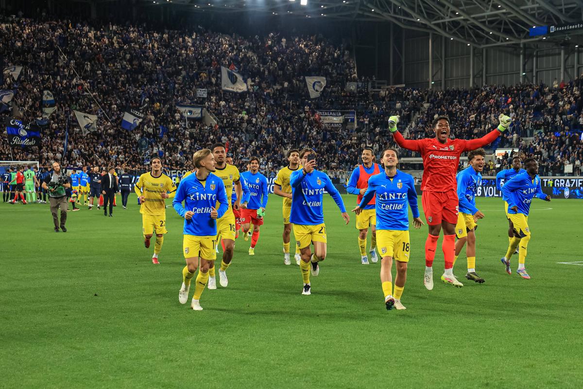Imagini de la bucuria Parmei, după rămânerea în Serie A / foto: Imago