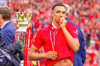 Real Madrid l-a prezentat pe Trent Alexander-Arnold » „Moftul” care a costat-o 10 milioane de euro