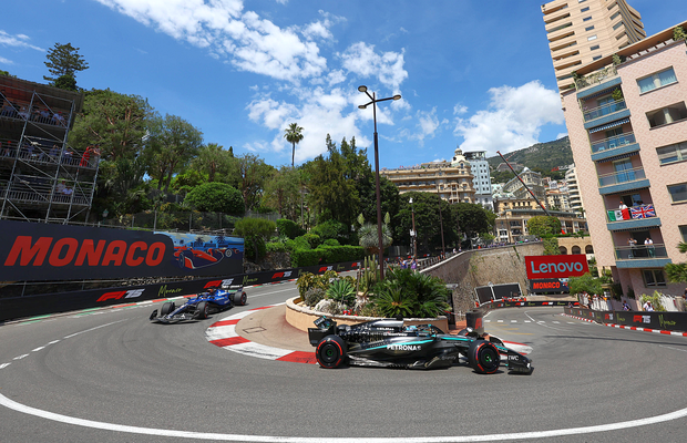 Tensiuni între George Russell și Alex Albon în timpul Marelui Premiu de la Monaco! Imaginea postată de pilotul Williams după cursă: „Cu plăcere!”