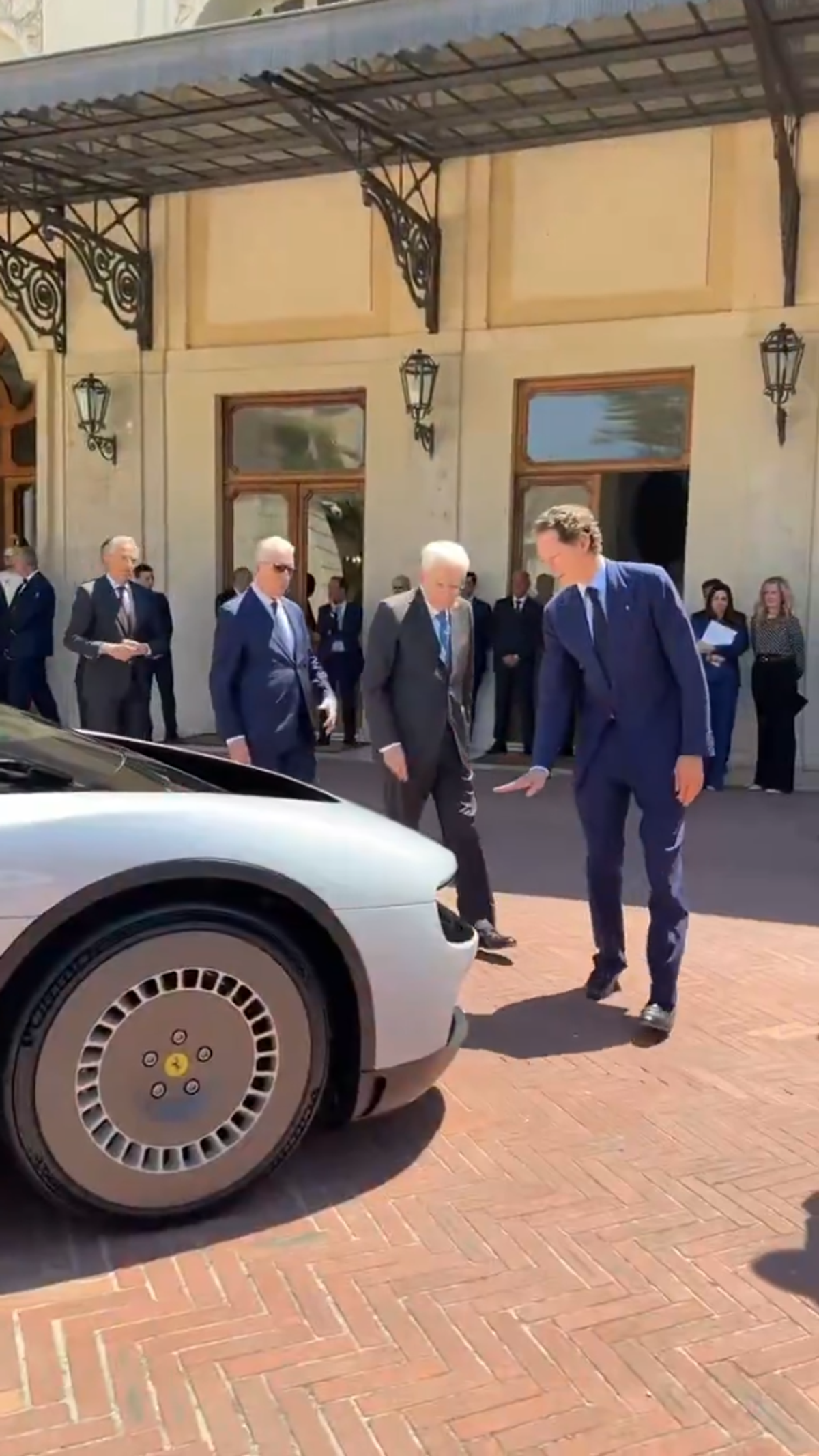 Ferrari a prezentat primul model electric din istorie