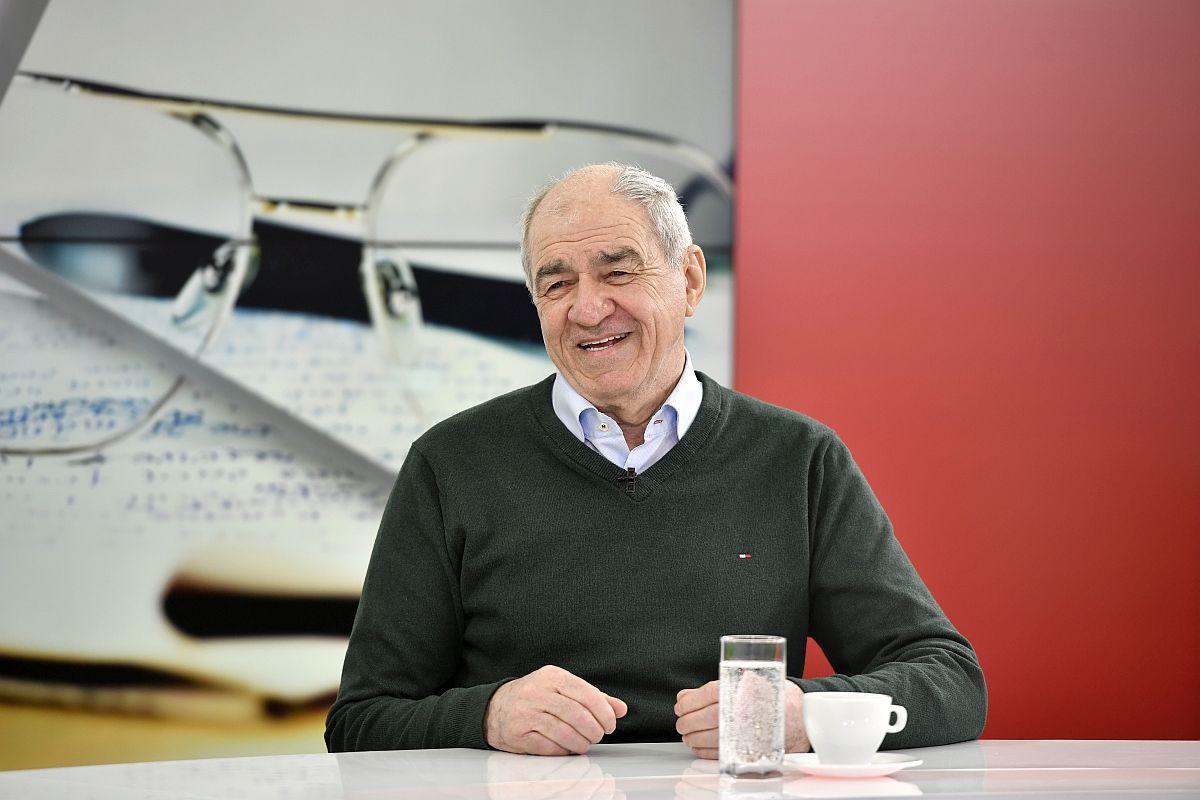 La 79 de ani, „Dulăul” Viorel Hizo și-a făcut apariția pe stadion: „Forever young”