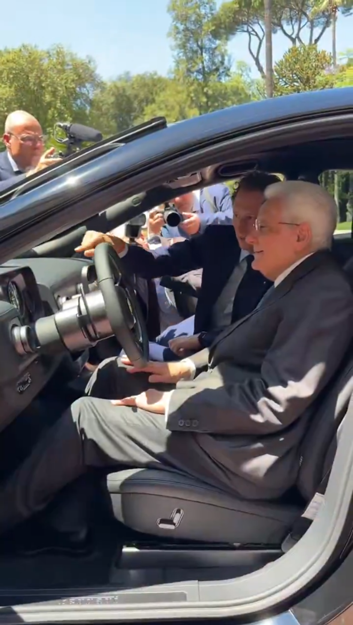 Ferrari a prezentat primul model electric din istorie