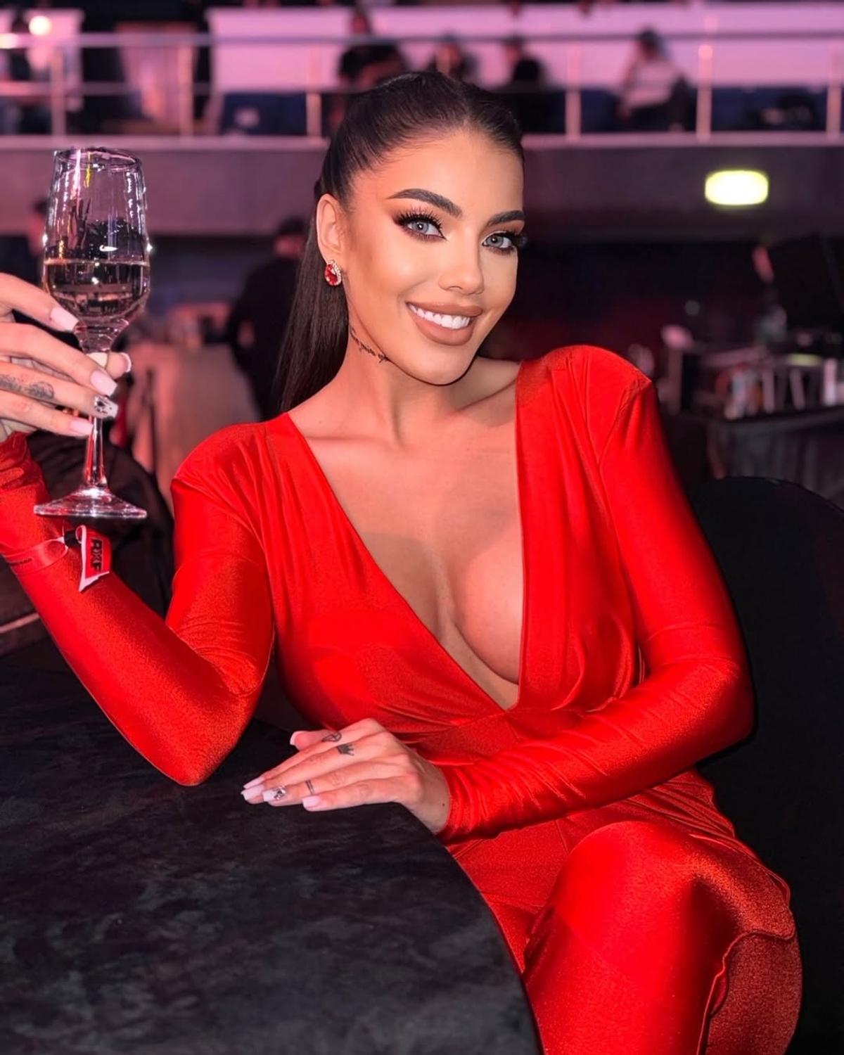 Roxana Buzoiu