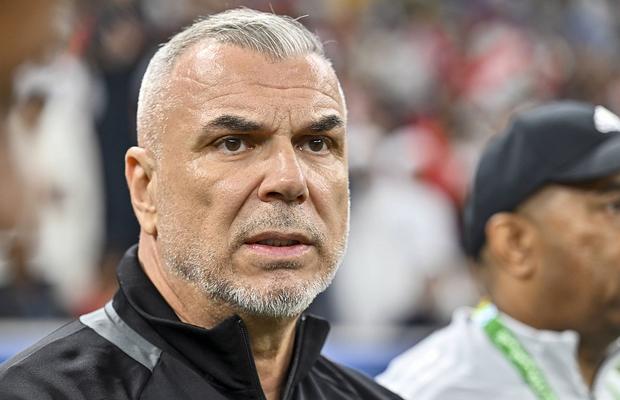 Cosmin Olăroiu, prezentat oficial la noua echipă