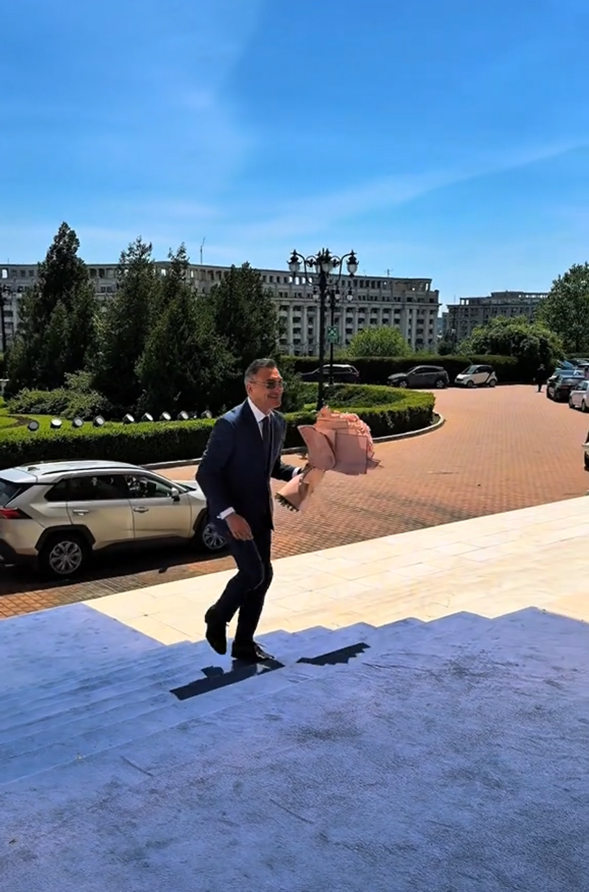 Ilie Dumitrescu i-a fost alături fiicei lui la ceremonia de absolvire a facultății: „Am trăit niște momente de nedescris”