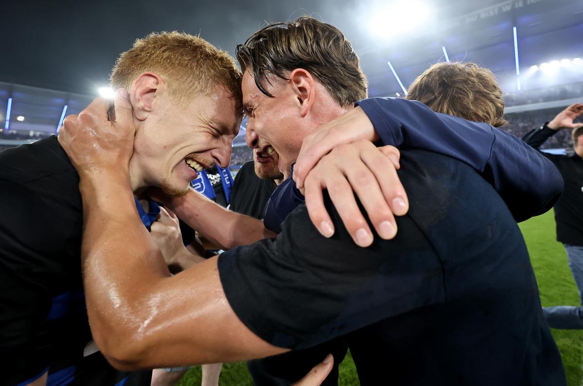 Dezastru! Au retrogradat pentru prima dată în istorie, deși au avut al șaselea cel mai mare buget din Bundesliga!