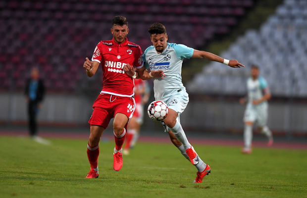 EXCLUSIV Dezvăluiri incredibile despre debandada de la Dinamo: „Diversionistul Popescu face parte dintr-un grup care decide tot” »  Bere adusă pe blat, glume deplasate, furturi