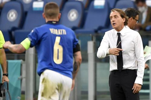 Italia aleargă după noi recorduri și i-a impresionat foarte tare pe englezi, care o vor vedea pe viu diseară, pe Wembley, în a doua 
