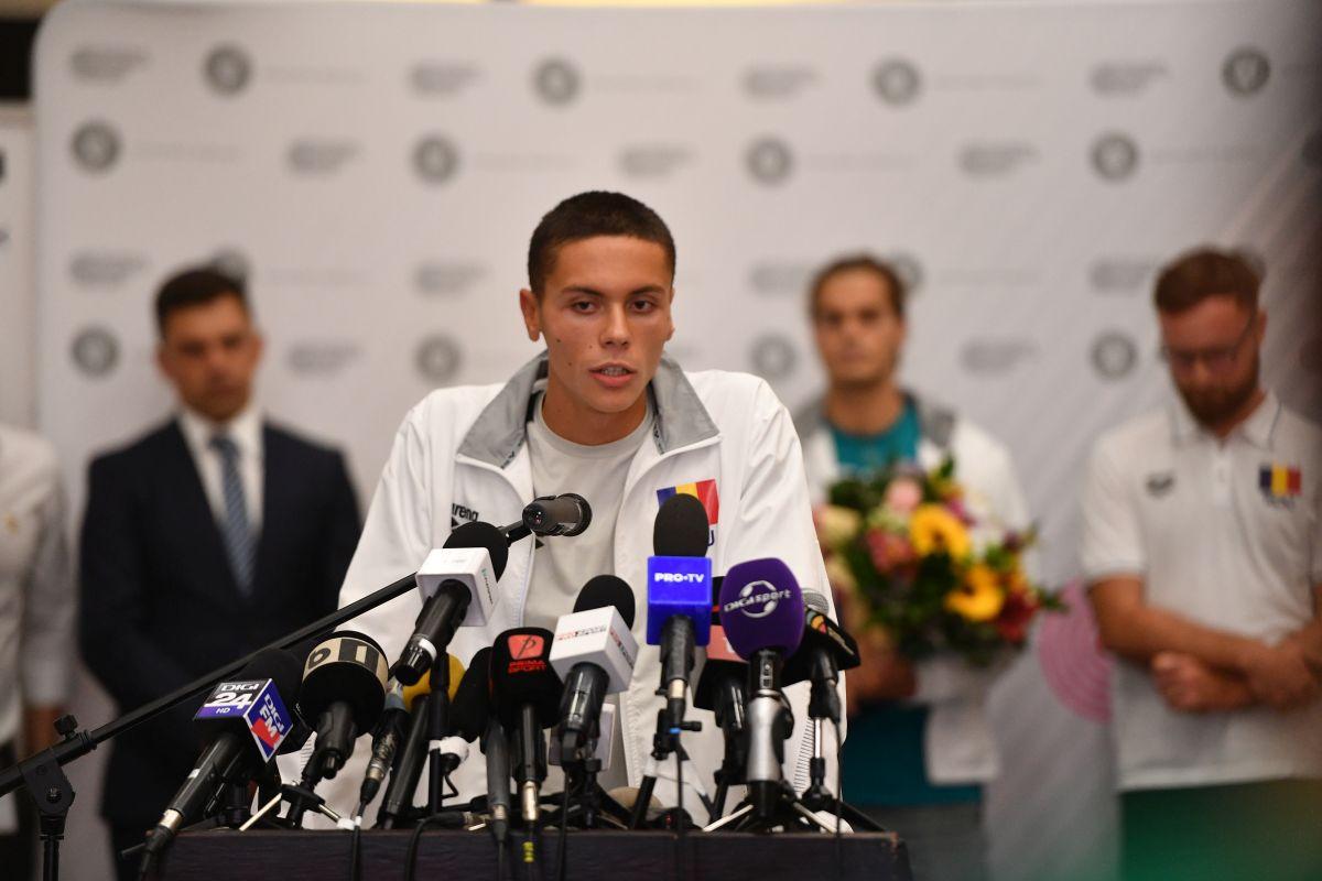 David Popovici a exclus total din meniu un aliment extrem de popular! Cum arată micul dejun al campionului
