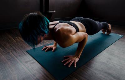 Transformă haosul în ordine! Cum poate un vestiar metalic să contribuie la performanțele sportive?