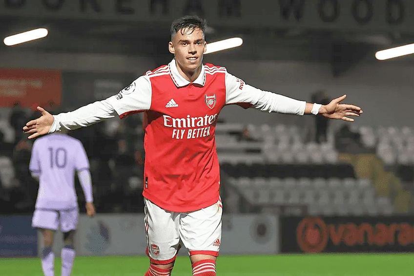 Cătălin Cîrjan, la Arsenal // sursă foto: arsenal.com