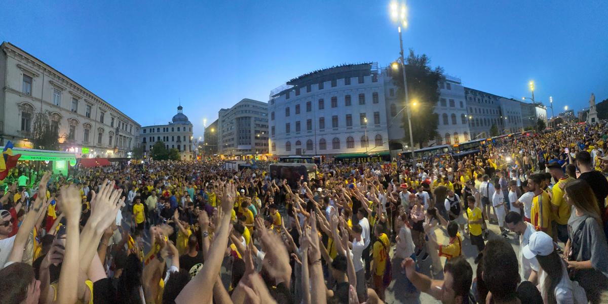 NEBUNIE la Universitate! Bucureștiul a sărbătorit în epicentrul bucuriei pentru naționala României! 10.000 de oameni ieșiți, prima oară după 24 de ani!