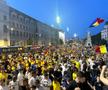Suporterii naționalei au sărbătorit la Universitate calificarea în optimile de la Euro 2024 / foto: Ionuț Iordache