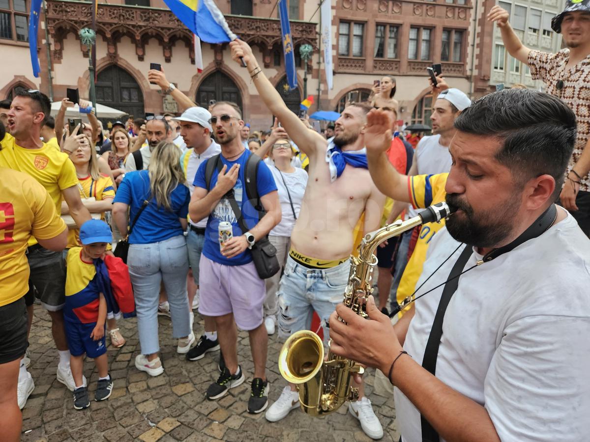 Splendoare galbenă la Frankfurt » Românii au luat cu asalt Germania: imagini nebune cu sărbătoarea fanilor după calificarea naționalei