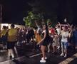 Imagini EPICE de la petrecerea „tricolorilor” » Coman, Stanciu și colegii au cântat și au dansat cu fanii: „Suntem made în România!”