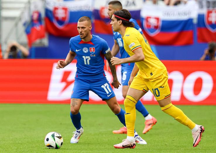 Ianis Hagi în Slovacia - România / Sursă foto: Imago Images