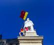 Suporterii naționalei au sărbătorit la Universitate calificarea în optimile de la Euro 2024 / foto: Ionuț Iordache