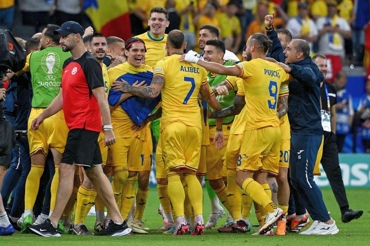 Imaginile euforiei tricolore! Momente senzaționale la Frankfurt: naționala a sărbătorit pe gazon calificarea