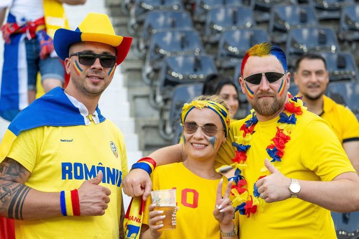 Suporterii României, înainte de meciul cu Slovacia / Sursă foto: Imago Images