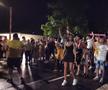 Imagini EPICE de la petrecerea „tricolorilor” » Coman, Stanciu și colegii au cântat și au dansat cu fanii: „Suntem made în România!”