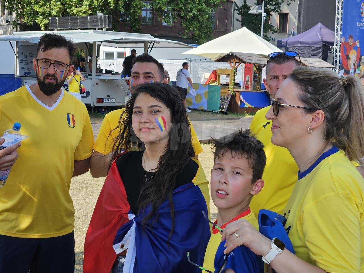 Fanii României au sărbătorit în piața din Frankfurt calificarea în optimile EURO 2024