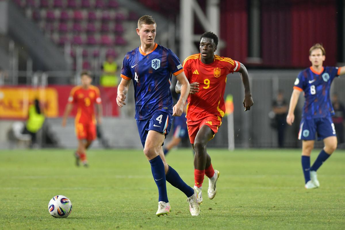 3 viitoare vedete care au încântat în finala Euro U19 din Giulești » Olanda îi propune pe următorii Van Dijk și Dumfries + noua „perlă” a Spaniei