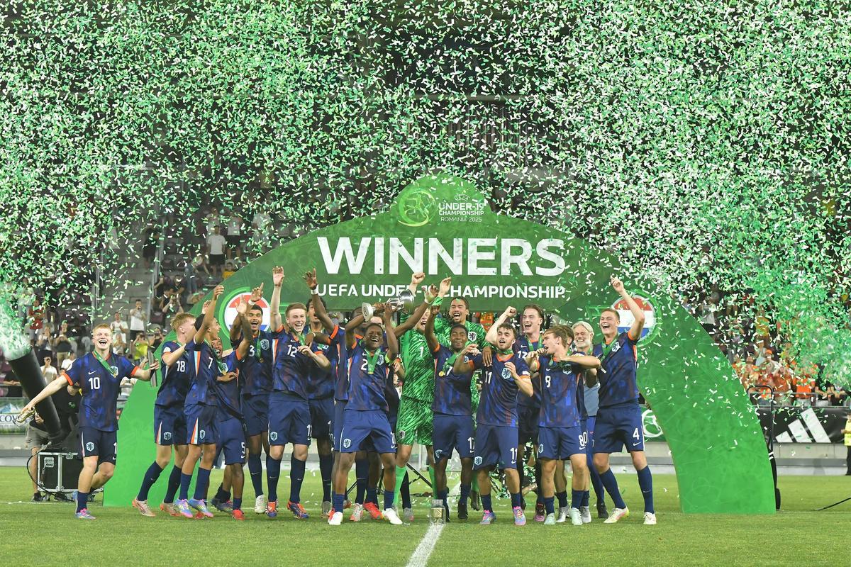 3 viitoare vedete care au încântat în finala Euro U19 din Giulești » Olanda îi propune pe următorii Van Dijk și Dumfries + noua „perlă” a Spaniei