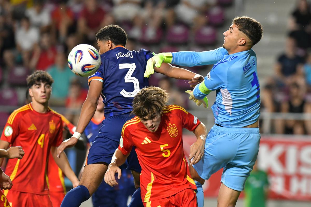 3 viitoare vedete care au încântat în finala Euro U19 din Giulești » Olanda îi propune pe următorii Van Dijk și Dumfries + noua „perlă” a Spaniei