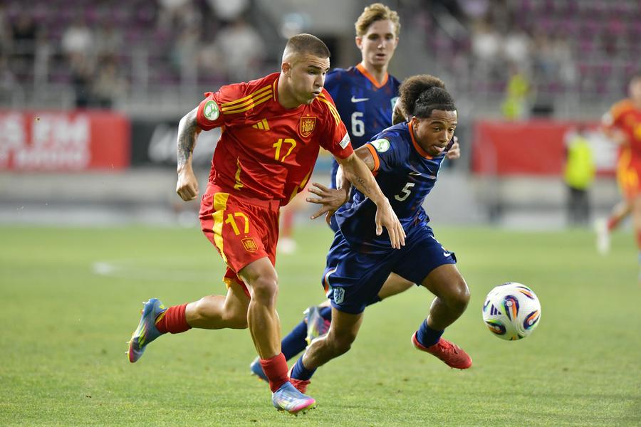 Pablo Garcia, în Spania U19 – Olanda U19, finala EURO U19 // foto: Cristi Preda (GSP) 3 viitoare vedete care au încântat în finala Euro U19 din Giulești » Olanda îi propune pe următorii Van Dijk și Dumfries + noua „perlă” a Spaniei