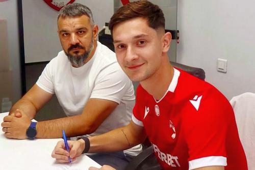 Valentin Dumitrache (23 de ani), atacantul legitimat la Dinamo, va semna cu Chindia Târgoviște/ FOTO: Instagram