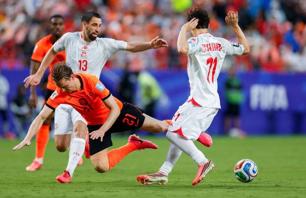 S-a întors accidentat de la Mondial » Lovitură pentru Barcelona: Frenkie de Jong va fi indisponibil patru luni!