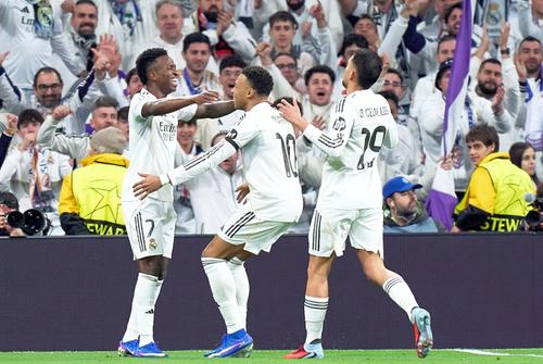 Dani Ceballos a purtat numărul 19 la Real Madrid // foto: Guliver/gettyimages