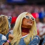 Paris Hilton, apariție surpriză pe gazon, înainte de Turcia - SUA // foto: Imago