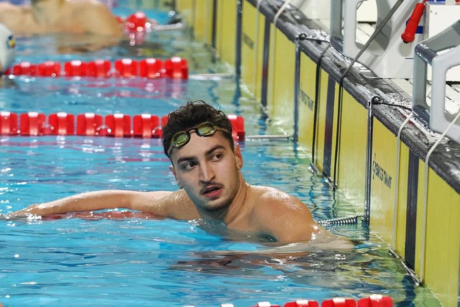 Denis Popescu la finalul unei curse FOTO Roxana Fleșeru Cinci români vor concura în prima zi a întrecerilor de înot la Campionatele Europene de la Paris » David Popovici intră marți în competiție