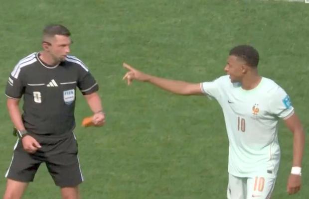 Faza serii în Norvegia - Franța » Gestul „Dictatorului” Mbappe a făcut înconjurul Internetului