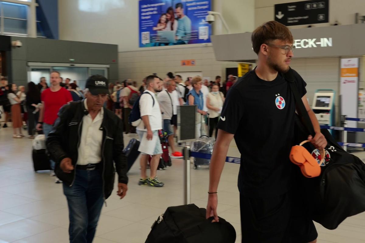 FCSB a plecat în cantonamentul din Olanda