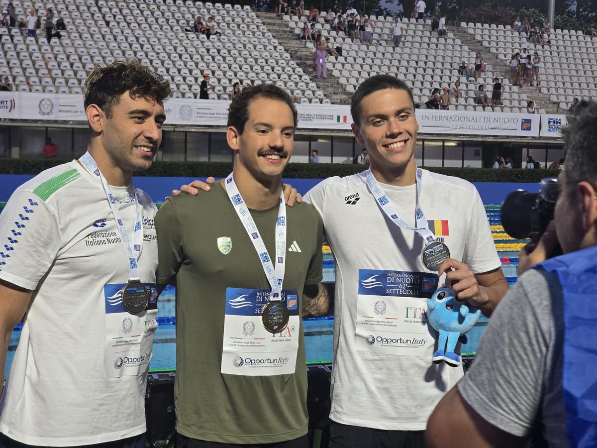 David Popovici a scos cel mai bun timp din carieră în proba de 50 metri liber! Argint la Trofeul Settecolli