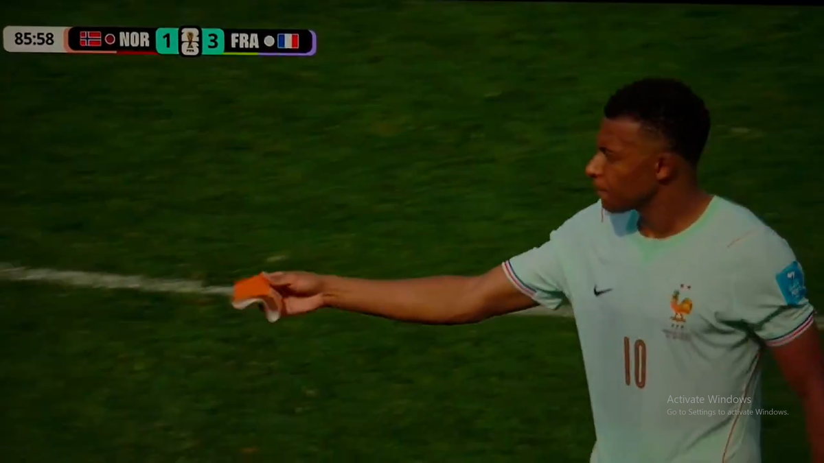 Kylian Mbappe, gest viral în Norvegia - Franța