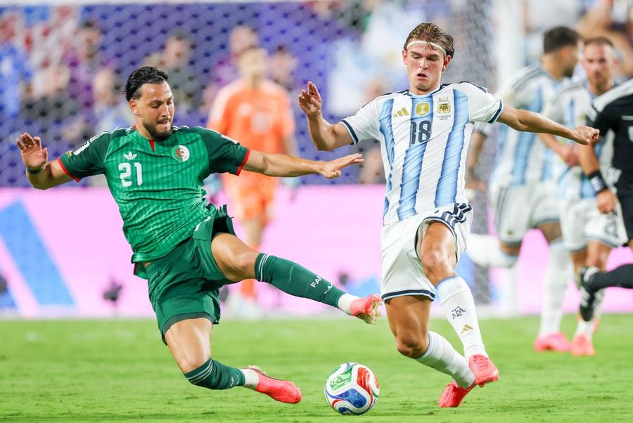 Nico Paz, în Argentina - Algeria / Foto: Imago Images Planul lui Chivu, destrămat de rivalul din Serie A! » De ce nu-l poate vinde Real Madrid pe Nico Paz la Inter