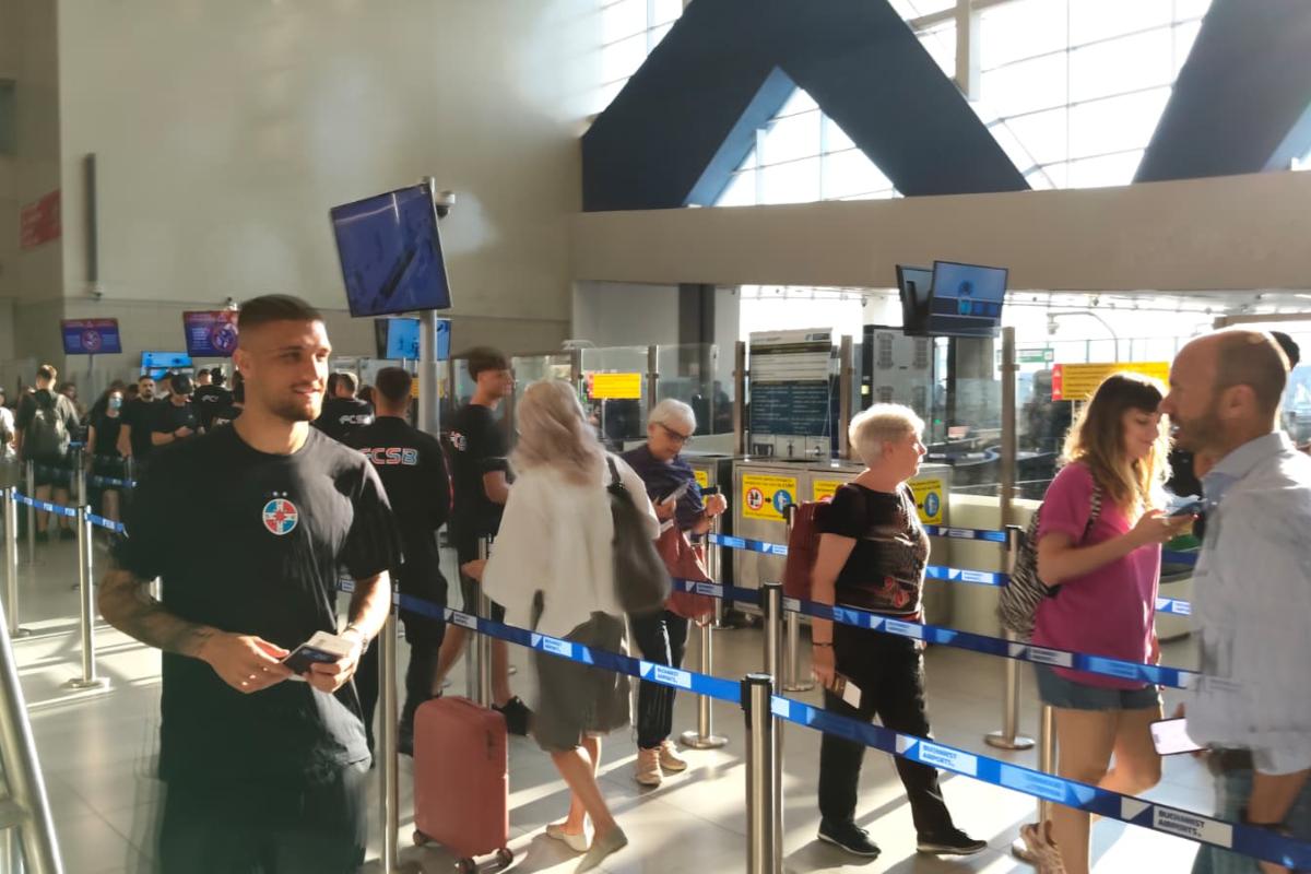 FCSB a plecat în cantonamentul din Olanda