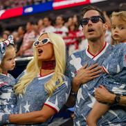 Paris Hilton, apariție surpriză pe gazon, înainte de Turcia - SUA // foto: Imago