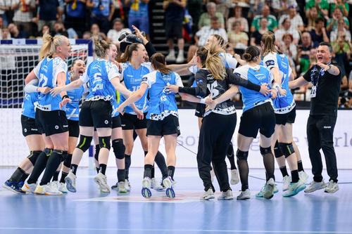 Gloria Bistriţa şi CSM Bucureşti şi-au aflat adversarele Liga Campionilor // foto: Imago Images
