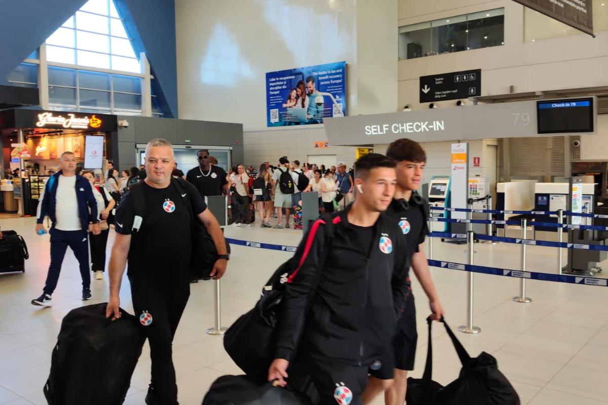 FCSB a plecat în cantonamentul din Olanda